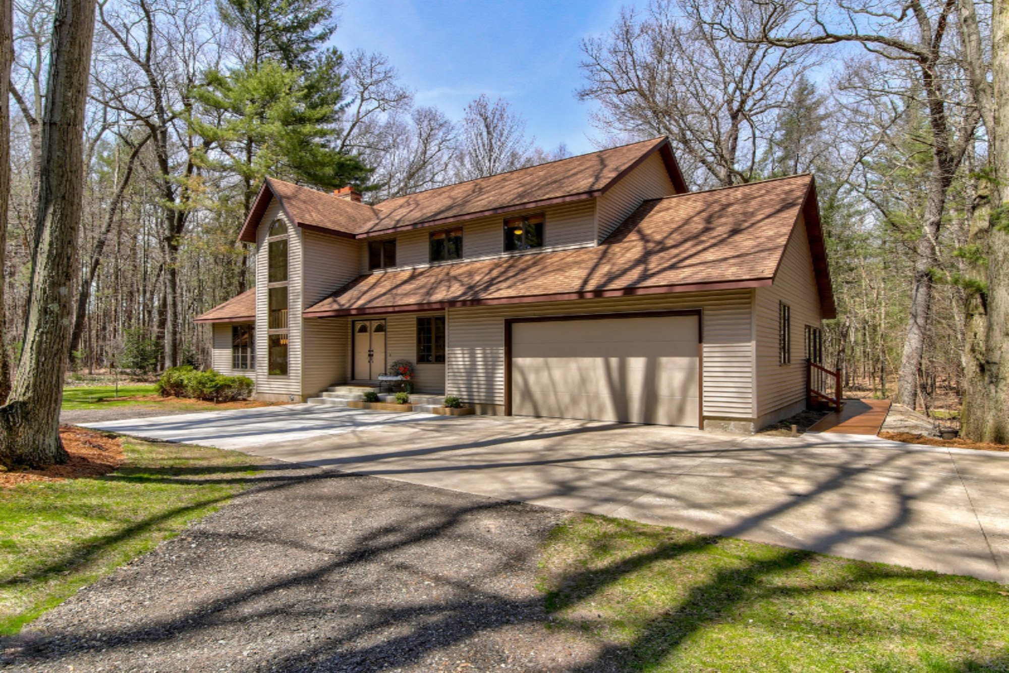 14013 Garfield Road Spring Lake, MI 49456 - Photo 5 of 54 14013 Garfield St Spring Lake Blended-48