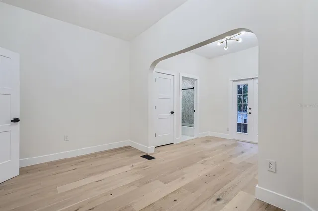 $999,990 | 734 South Mills Avenue, Orlando, FL 32801