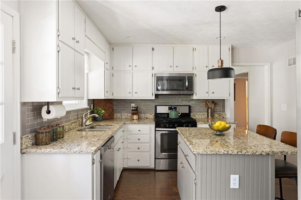 110 Allenwood Road Fayetteville, GA 30214 - Photo 12 of 28 Gallery Image 12