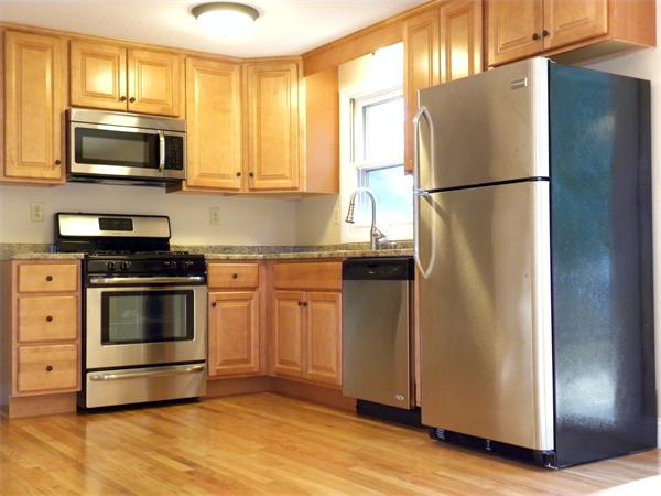 16 Calley Street Springfield, MA 01129 - Photo 2 of 21