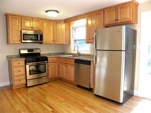 16 Calley Street Springfield, MA 01129 - Photo 3 of 21