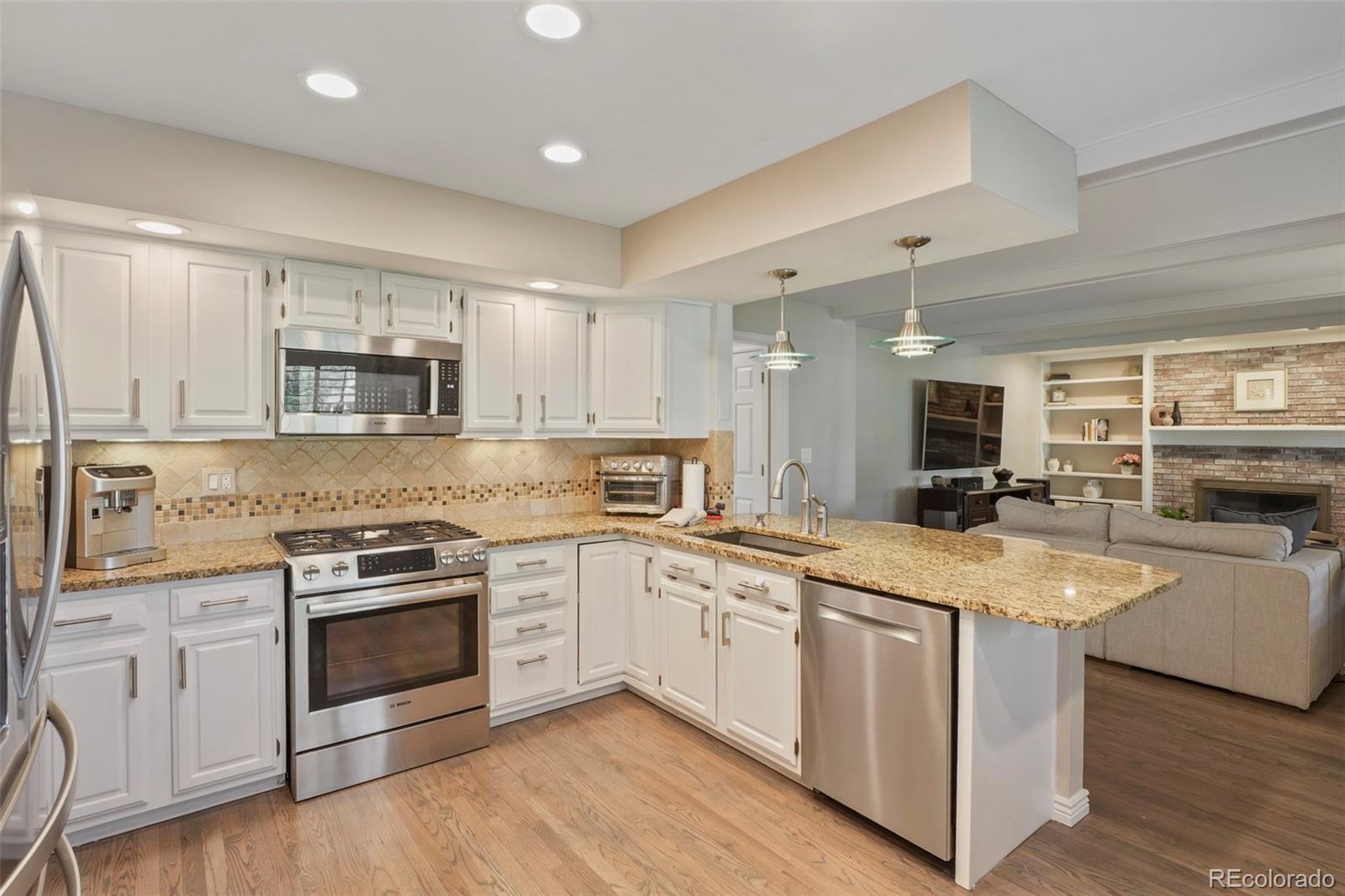 9061 Sunset Ridge Court Highlands Ranch, CO 80126 - Photo 11 of 32