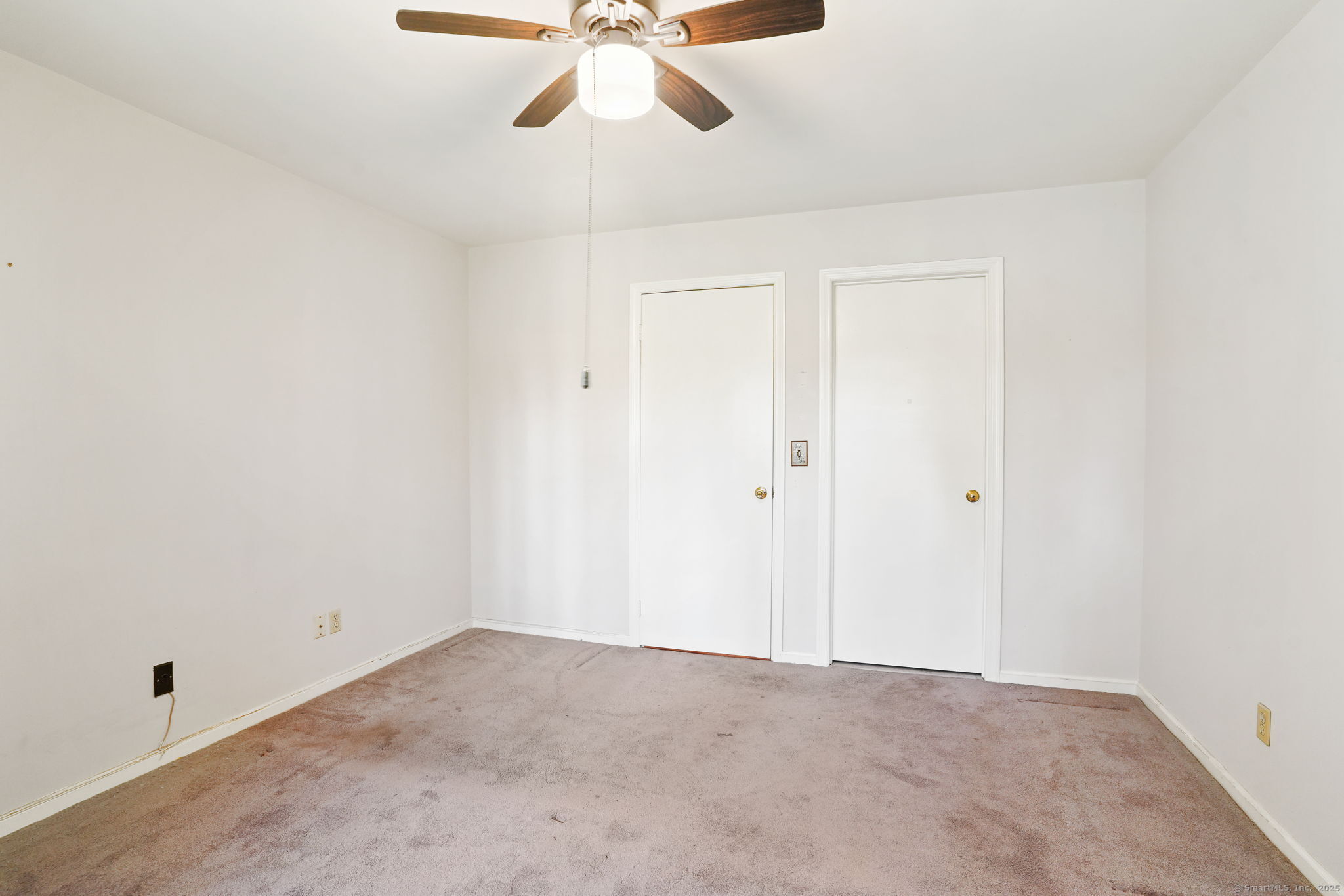 81 Lance Circle, Unit 81 Bridgeport, CT 06606 - Photo 13 of 24 a view of an empty room