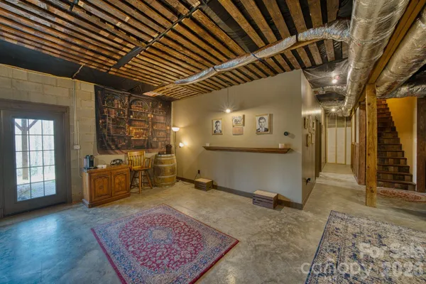 a view of utility room