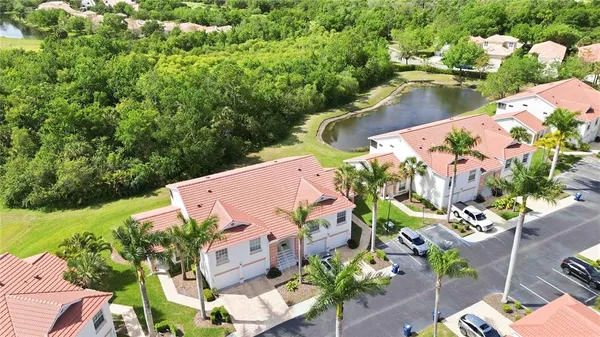 $259,900 | 7532 Marsh Orchid Circle, Unit 201, Bradenton, FL 34203