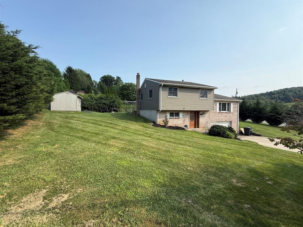 2 Griffi Road Charleroi, PA 15022 - Photo 4 of 49 Gallery Image 4