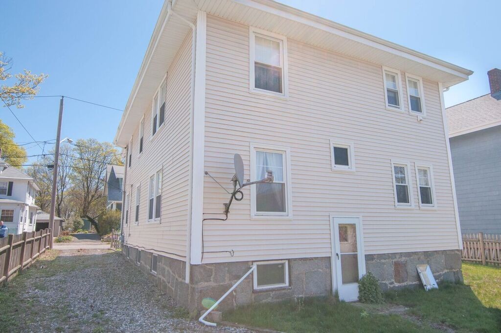 18 Ridgeway Street Quincy, MA 02170 - Photo 2 of 9 Gallery Image 2