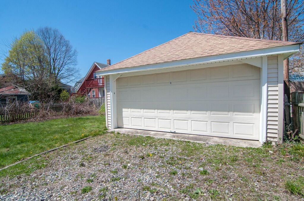 18 Ridgeway Street Quincy, MA 02170 - Photo 3 of 9 Gallery Image 3