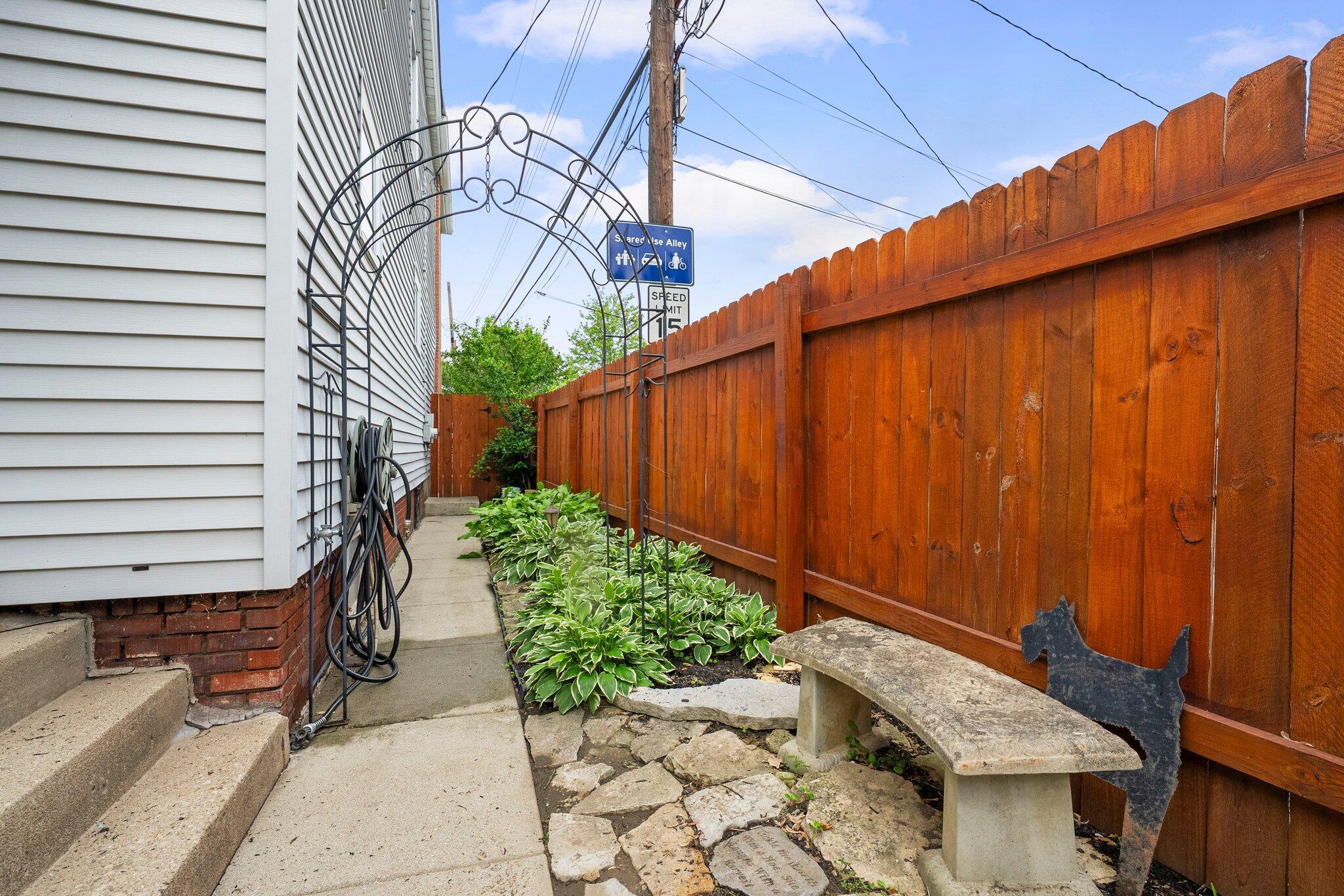 659 Vernon Road Columbus, OH 43209 - Photo 41 of 46 Side Walkway to Back