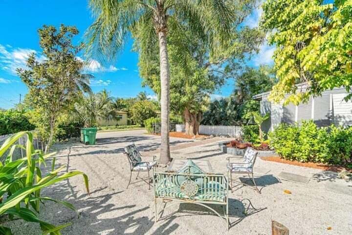 11 Southwest 4th Street Delray Beach, FL 33444 - Photo 25 of 27 a view of backyard with swimming pool and sitting area
