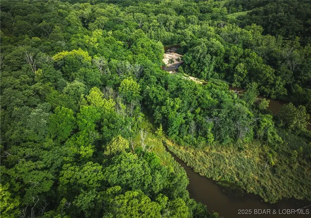 $144,330 | 4 State Road, Edwards, MO 65326