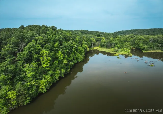 $144,330 | 4 State Road, Edwards, MO 65326