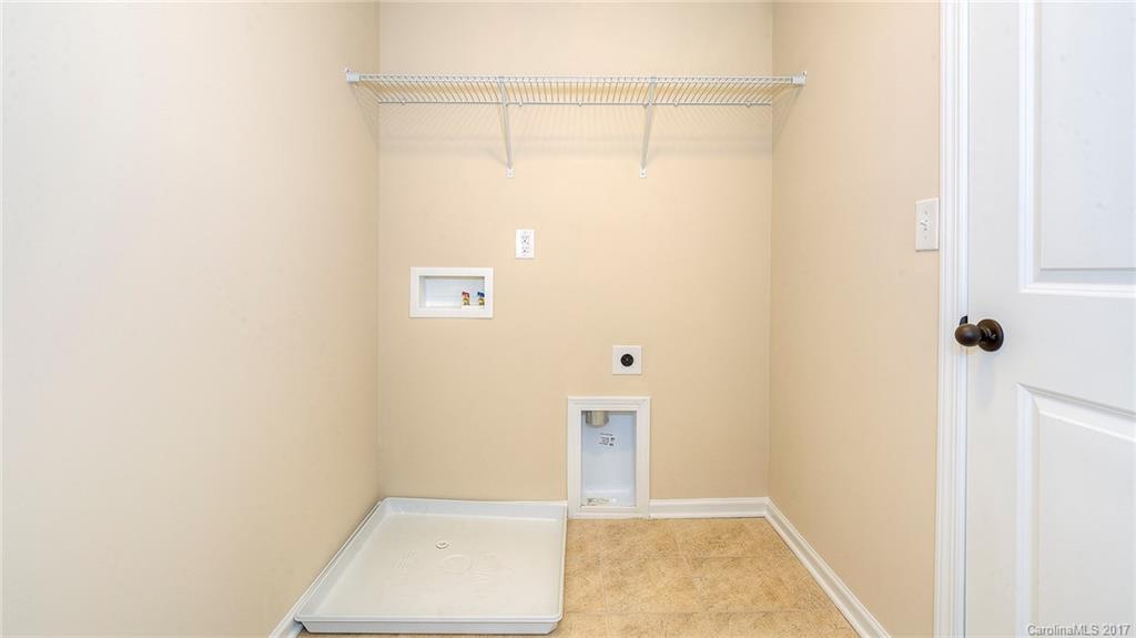 9412 Inverness Bay Road, Unit L104 Charlotte, NC 28278 - Photo 14 of 24 Gallery Image 14