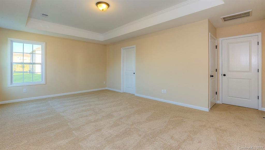 9412 Inverness Bay Road, Unit L104 Charlotte, NC 28278 - Photo 17 of 24 Gallery Image 17