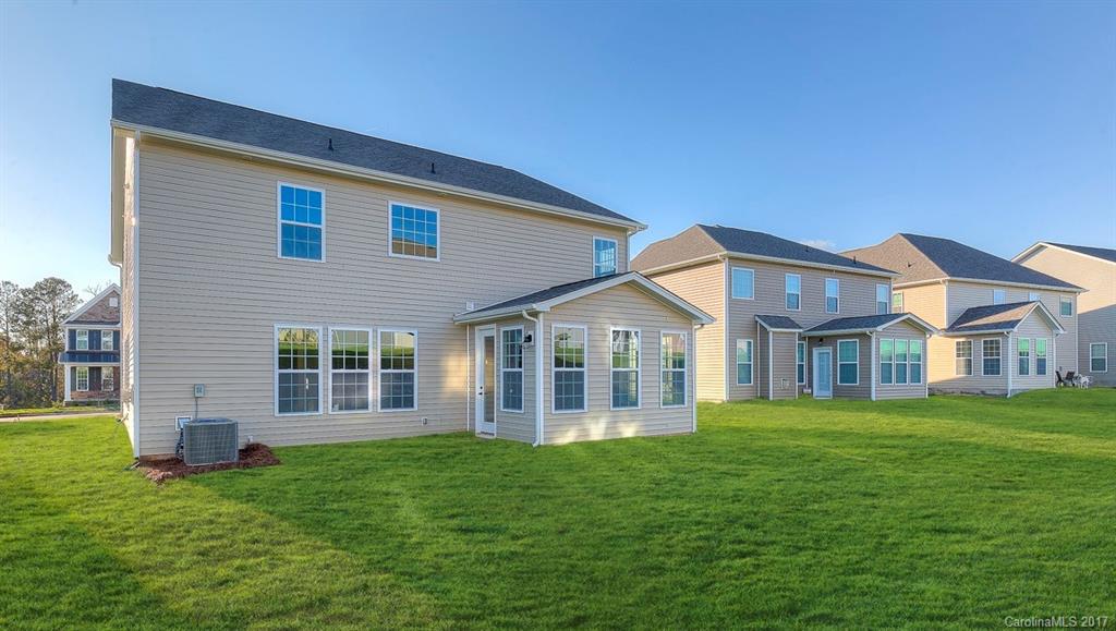 9412 Inverness Bay Road, Unit L104 Charlotte, NC 28278 - Photo 20 of 24 Gallery Image 20