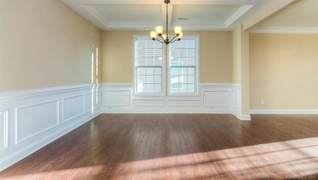 9412 Inverness Bay Road, Unit L104 Charlotte, NC 28278 - Photo 4 of 24 Gallery Image 4