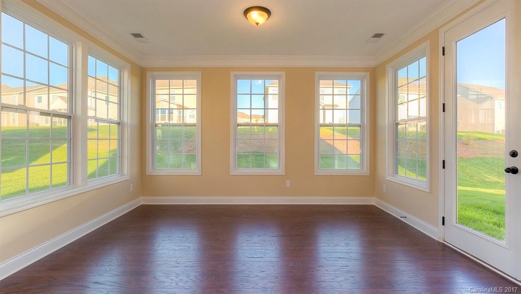 9412 Inverness Bay Road, Unit L104 Charlotte, NC 28278 - Photo 6 of 24 Gallery Image 6