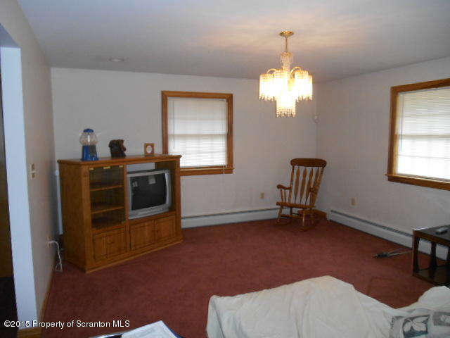 446 Overlook Road Carbondale, PA 18407 - Photo 4 of 16 Gallery Image 4