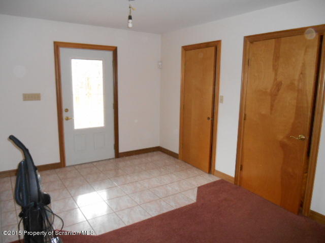 446 Overlook Road Carbondale, PA 18407 - Photo 10 of 16 Gallery Image 10