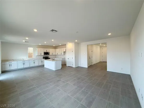 $2,400 | 5874 Marigold Sunset Court, Las Vegas, NV 89113