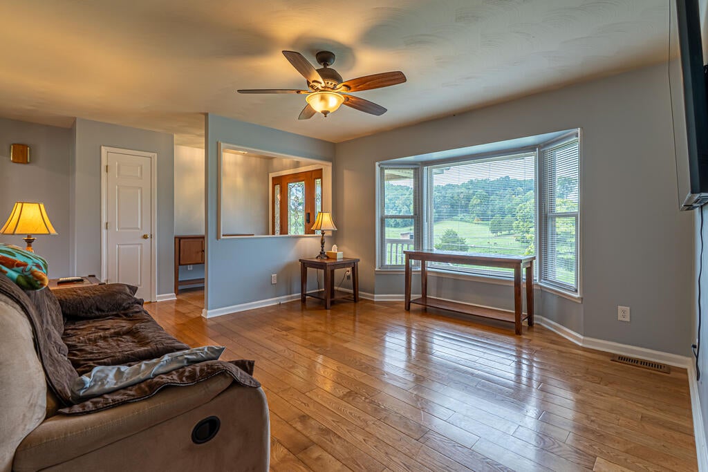 20306 Benhams Road Bristol, VA 24202 - Photo 28 of 76 Gallery Image 28