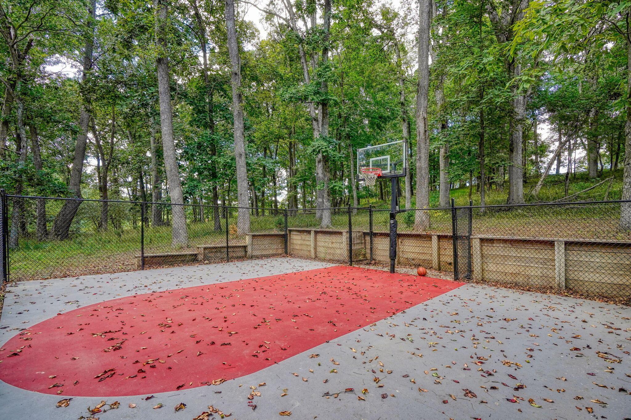 9405 4 Mile Road Jackson, OH 45640 - Photo 59 of 66 59. Basketball Court