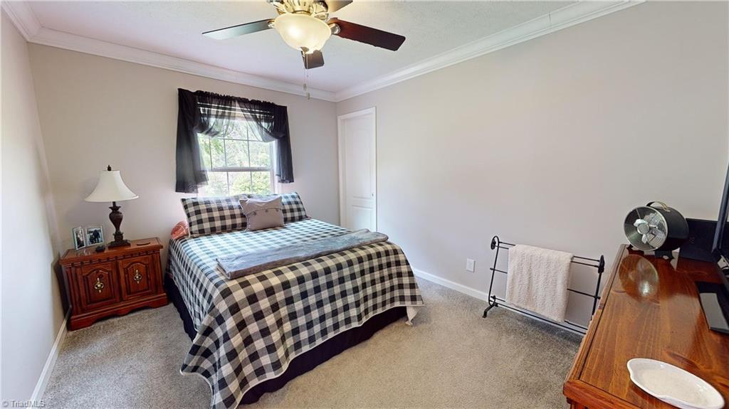 118 Ridgeview Drive Mount Airy, NC 27030 - Photo 17 of 31 Gallery Image 17