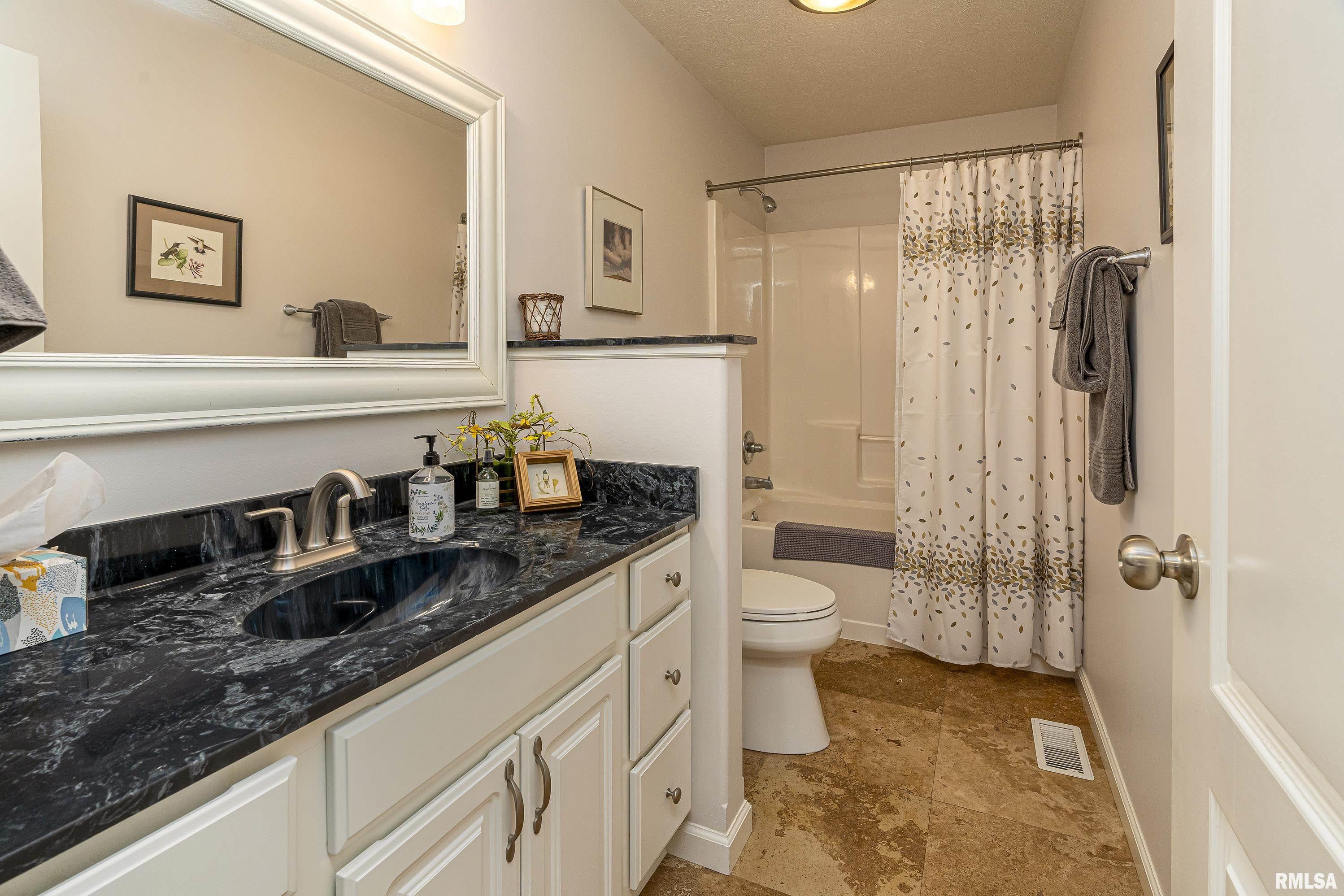 11594 Hafer Road Carterville, IL 62918 - Photo 21 of 35