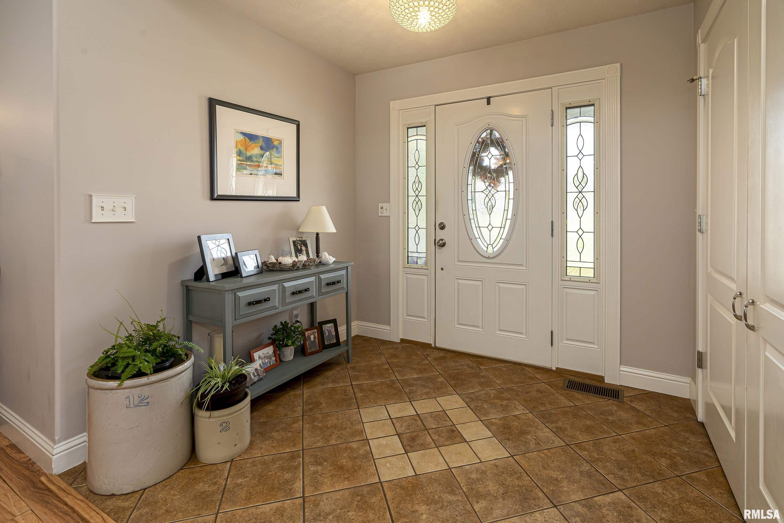 11594 Hafer Road Carterville, IL 62918 - Photo 7 of 35