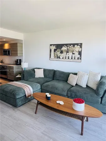 $5,500 | 121 Northeast 34th Street, Unit 2705, Miami, FL 33137