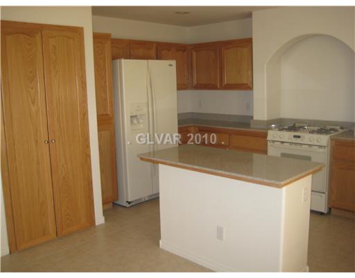 7279 Plantanus Road Las Vegas, NV 89113 - Photo 3 of 14 Kitchen.