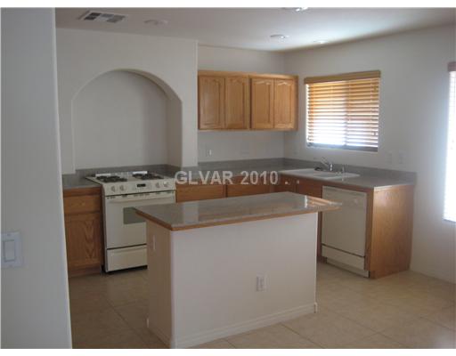 7279 Plantanus Road Las Vegas, NV 89113 - Photo 4 of 14 Kitchen.