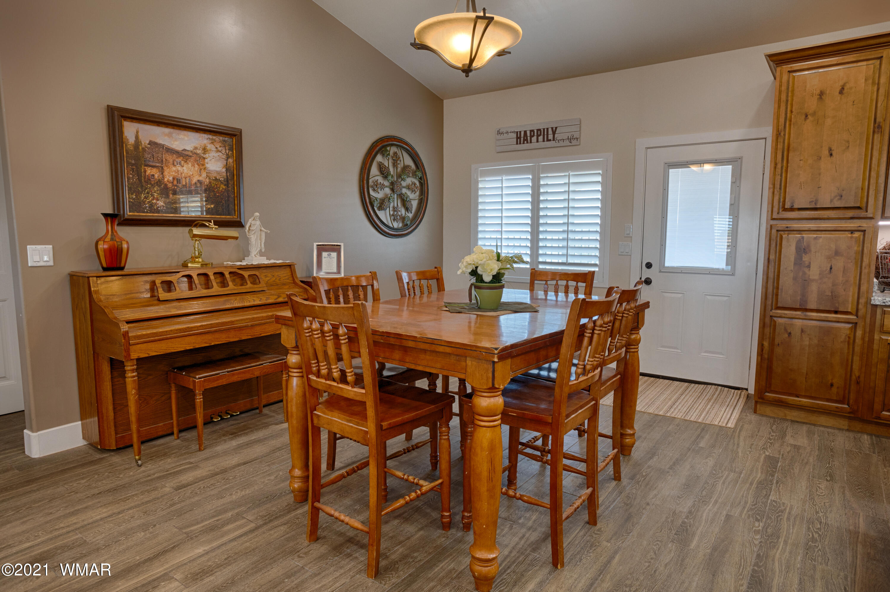 2779 Mason Ridge Road Show Low, AZ 85901 - Photo 9 of 27