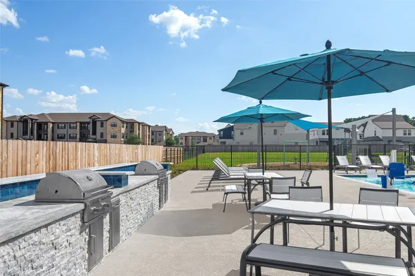 $2,169 | 9835 Willow Creek, Unit 111, Tomball, TX 77375