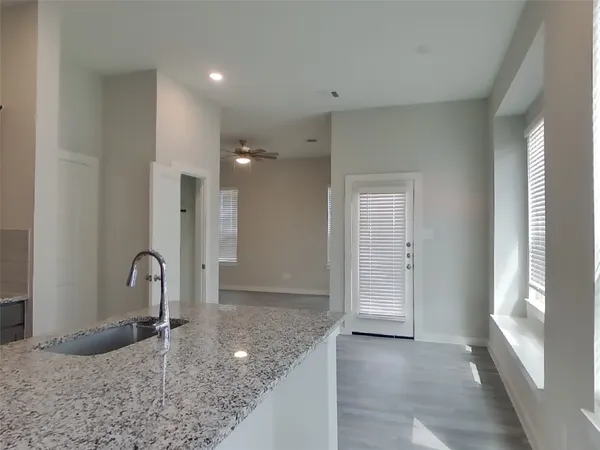 $2,159 | 9835 Willow Creek, Unit 111, Tomball, TX 77375