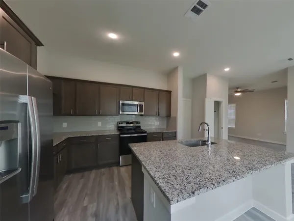 $2,159 | 9835 Willow Creek, Unit 111, Tomball, TX 77375