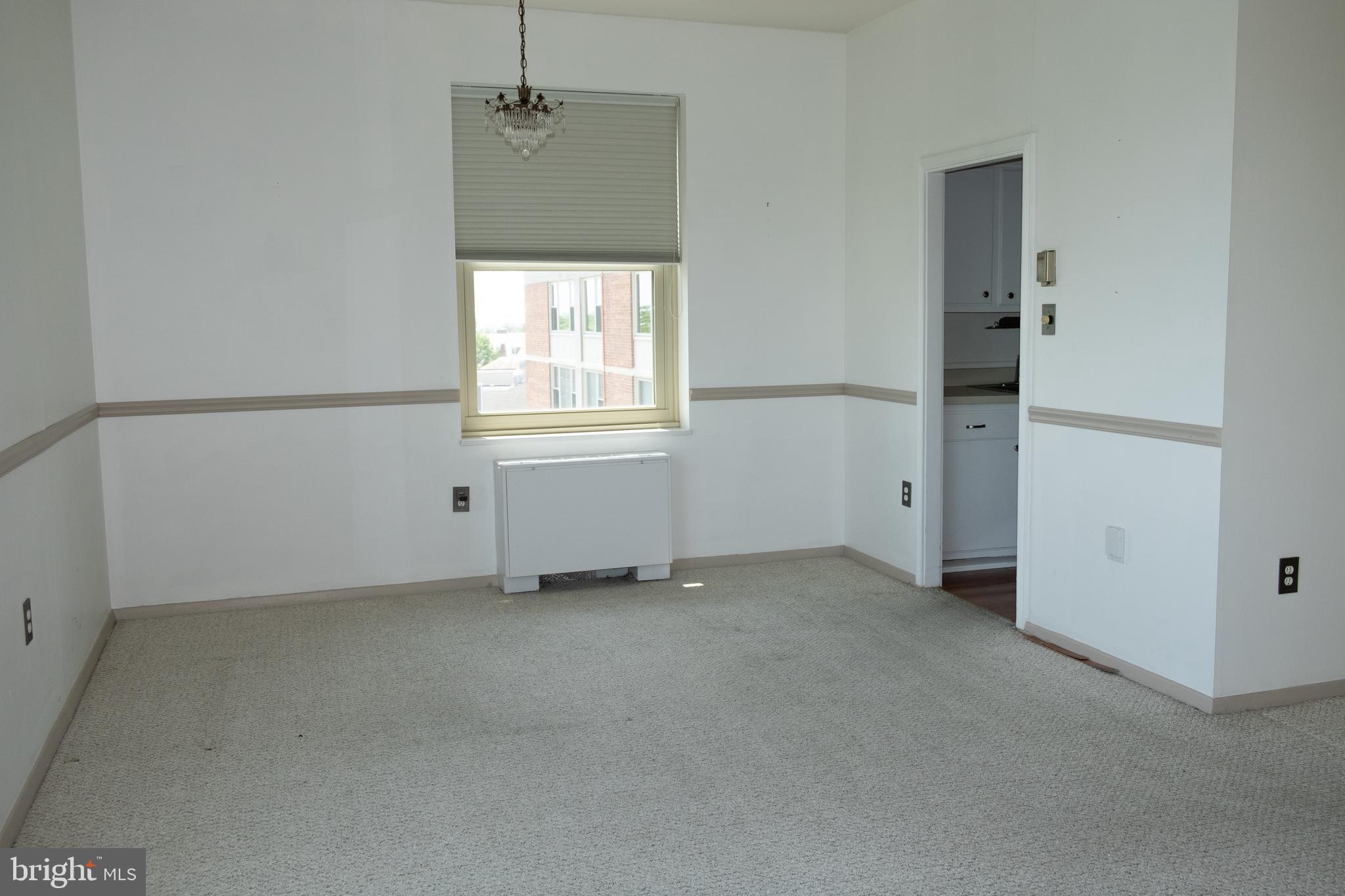 4401 Roland Avenue, Unit 601 Baltimore, MD 21210 - Photo 5 of 22 Dining Area