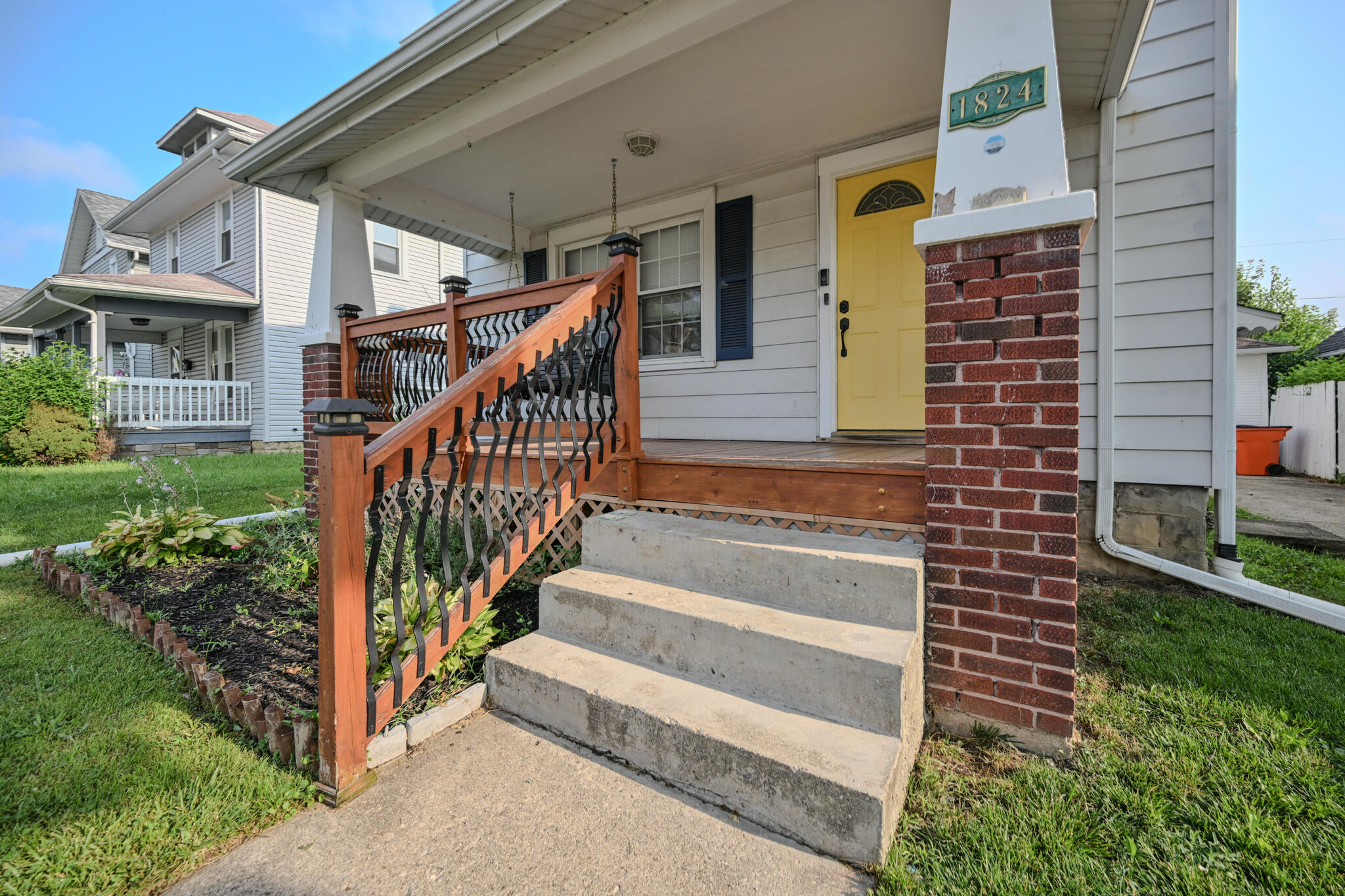 1824 Warder Street Springfield, OH 45503 - Photo 4 of 40 20260719-1824 Warder-004