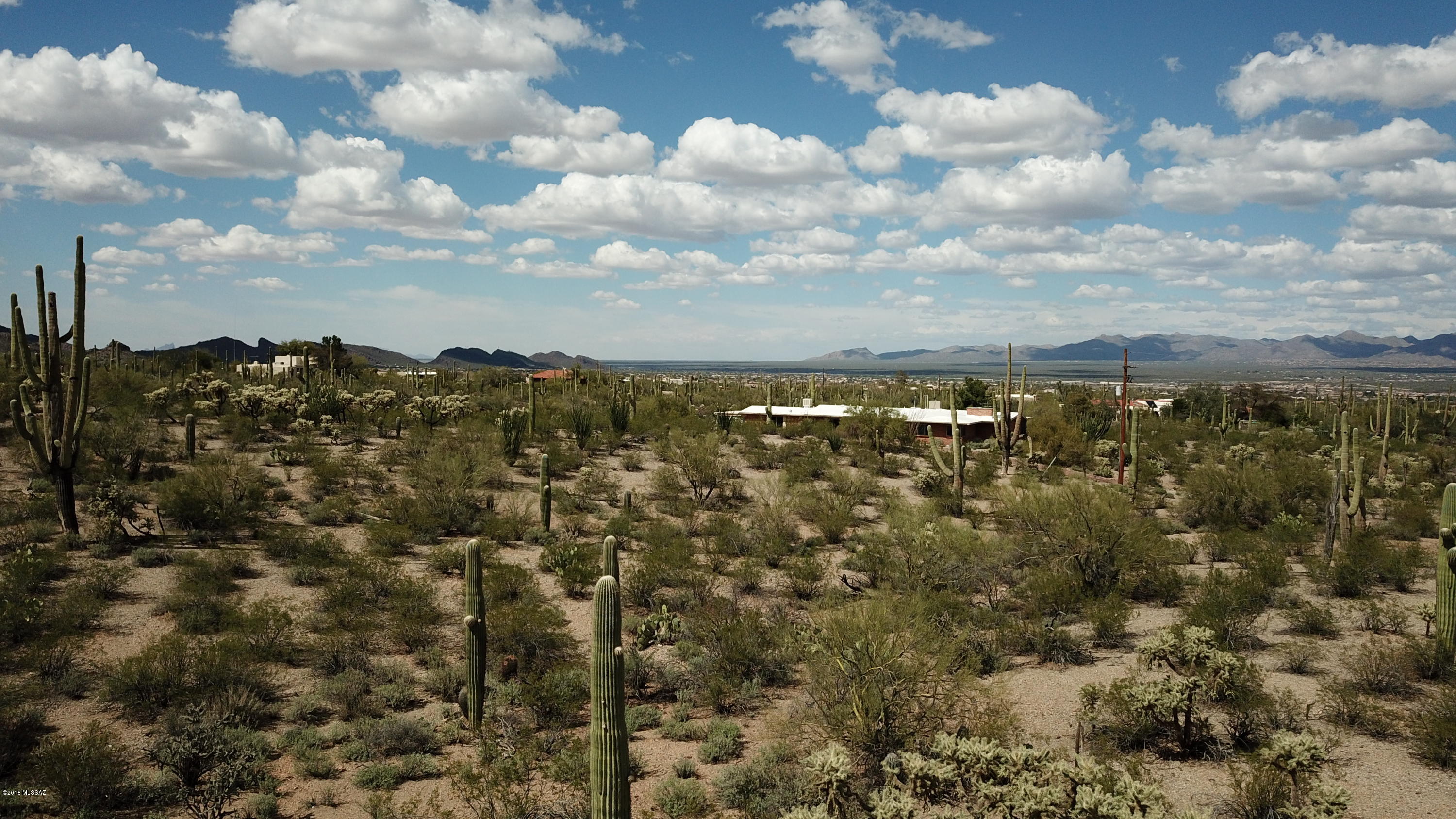 6801 North Wade Road Tucson, AZ 85743 - Photo 4 of 33 Gallery Image 4