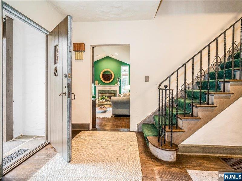 69 Stewart Road Essex Fells, NJ 07021 - Photo 6 of 34