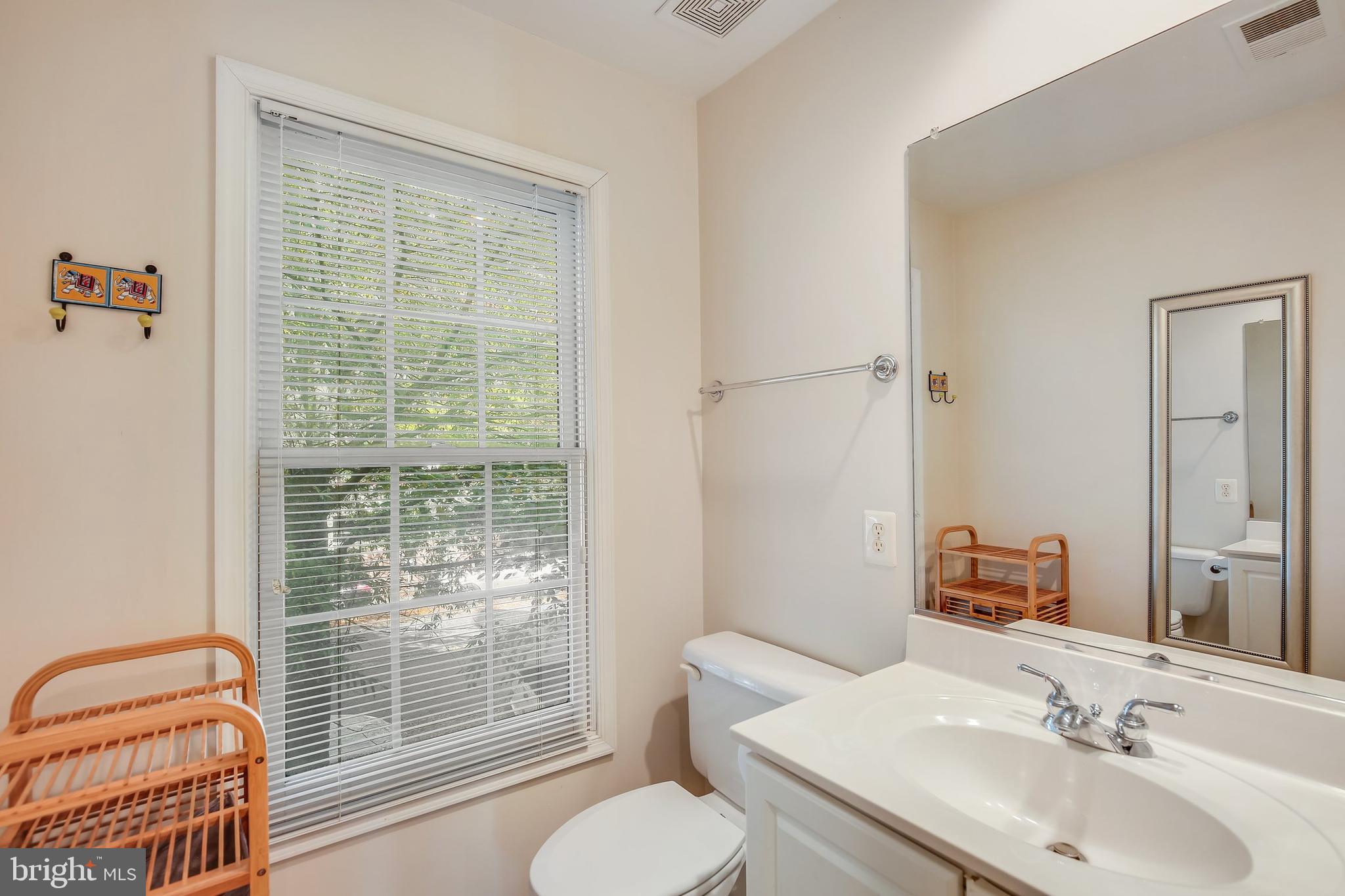 8501 Cameron Street Silver Spring, MD 20910 - Photo 15 of 39 Gallery Image 15