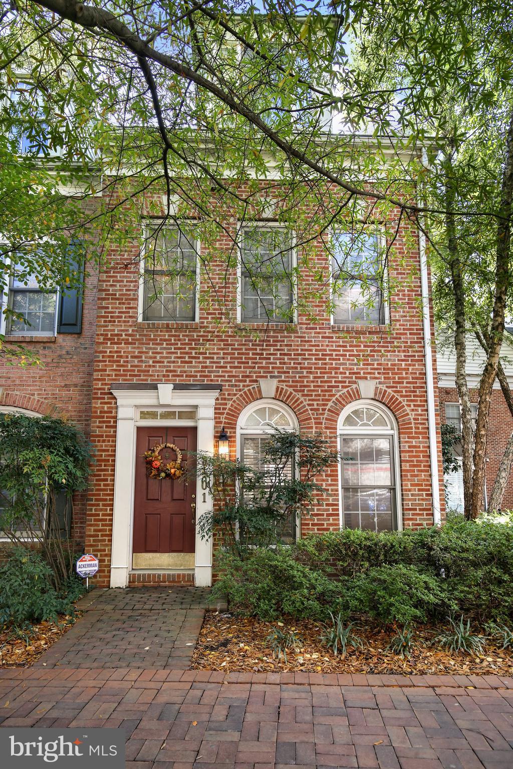 8501 Cameron Street Silver Spring, MD 20910 - Photo 3 of 39 Gallery Image 3