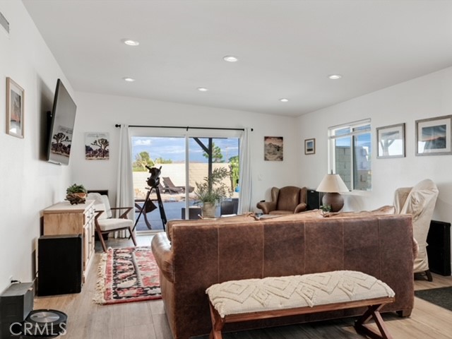 30280 Santa Rosa Road Lucerne Valley, CA 92356 - Photo 46 of 66 A room to relax