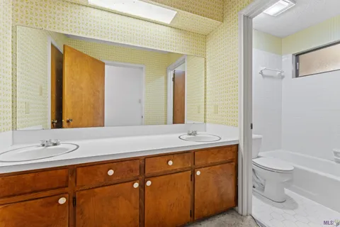 $299,900 | 825 Bourbon Avenue, Baton Rouge, LA 70808