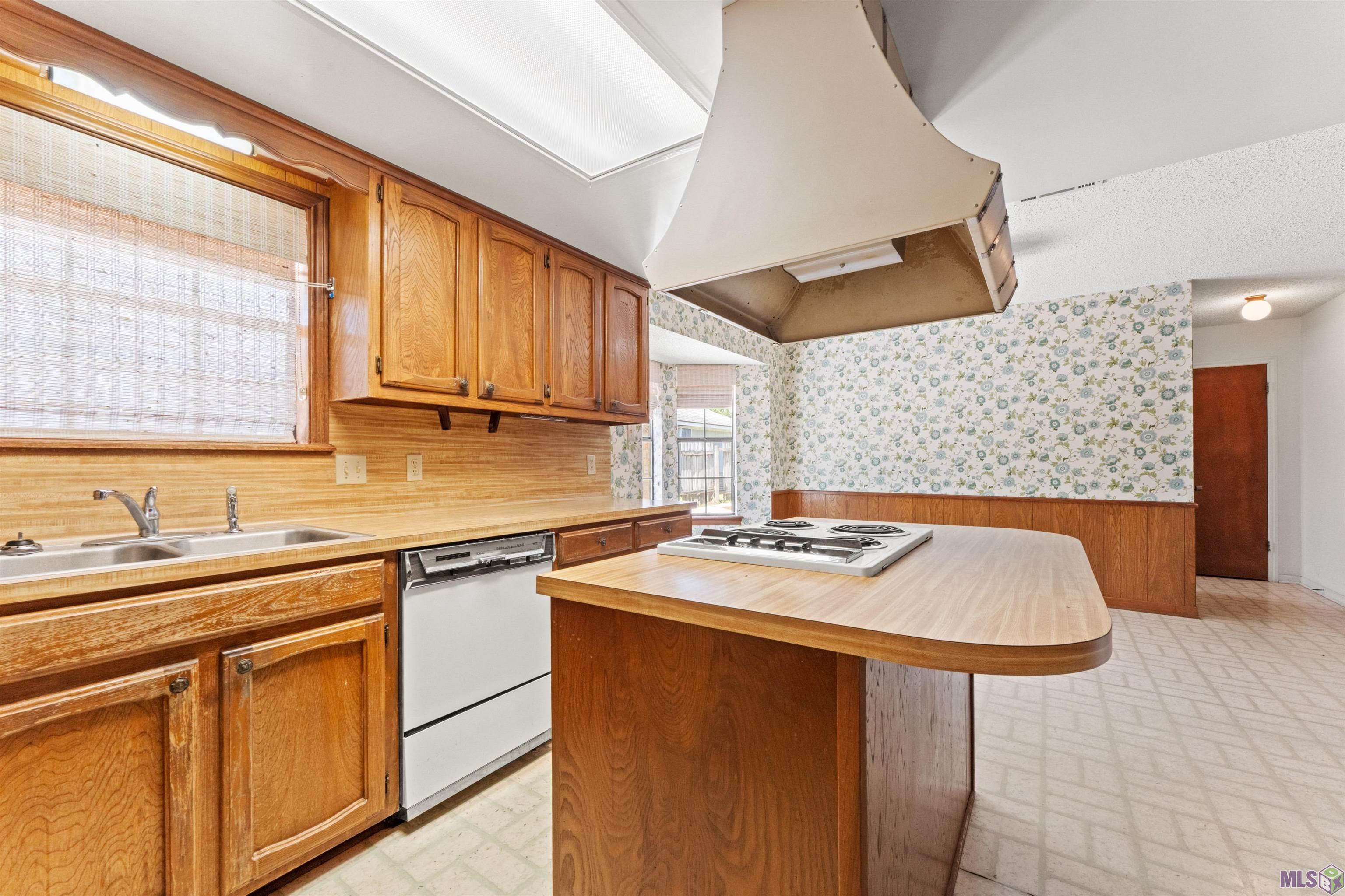 825 Bourbon Avenue Baton Rouge, LA 70808 - Photo 6 of 19