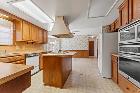 $299,900 | 825 Bourbon Avenue, Baton Rouge, LA 70808