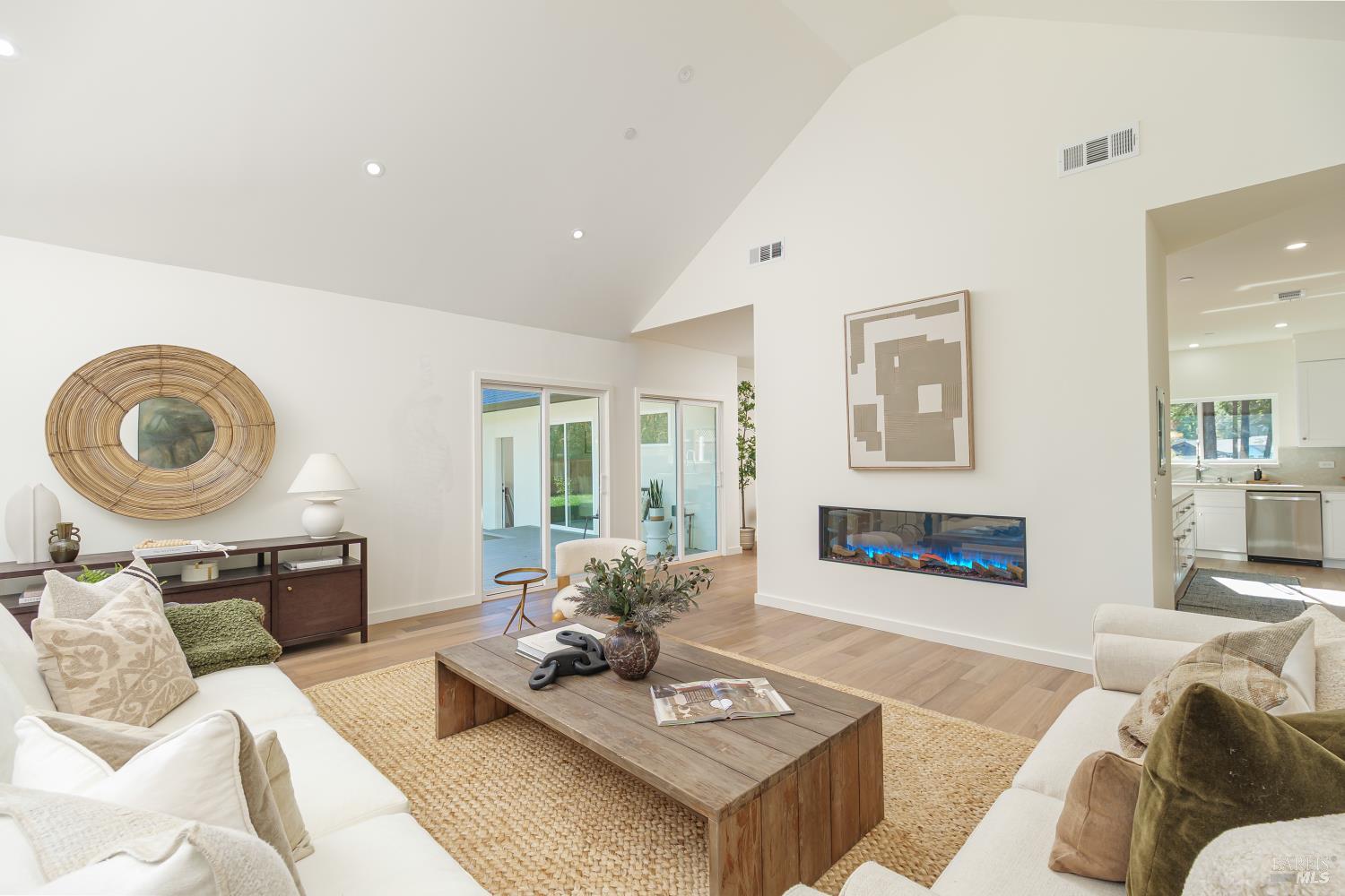 2242 Vineyard Road Novato, CA 94947 - Photo 12 of 58