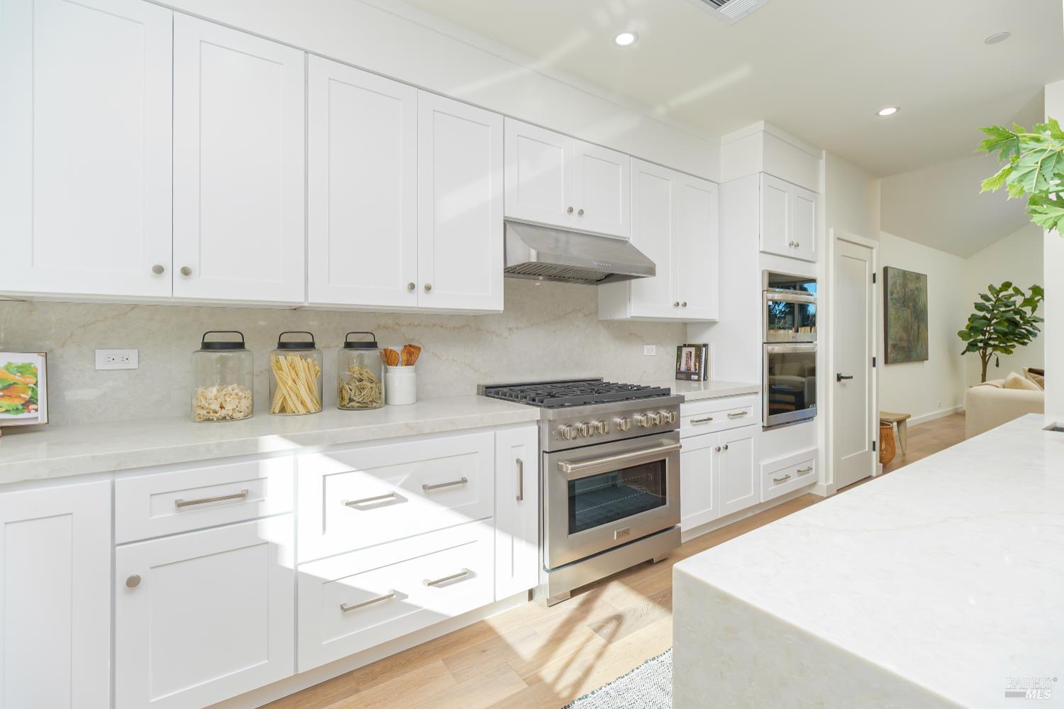 2242 Vineyard Road Novato, CA 94947 - Photo 10 of 58