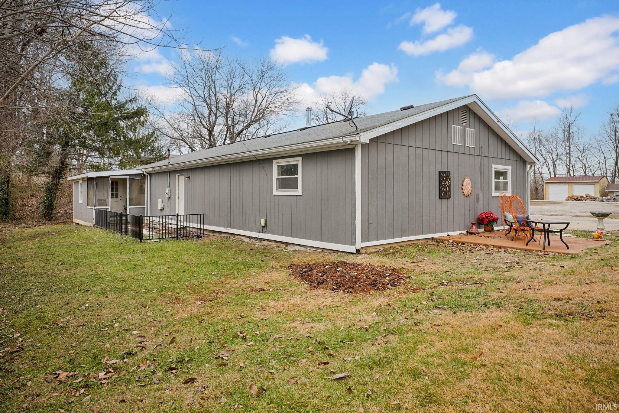 1880 Highway 60 Mitchell, IN 47446 - Photo 19 of 23