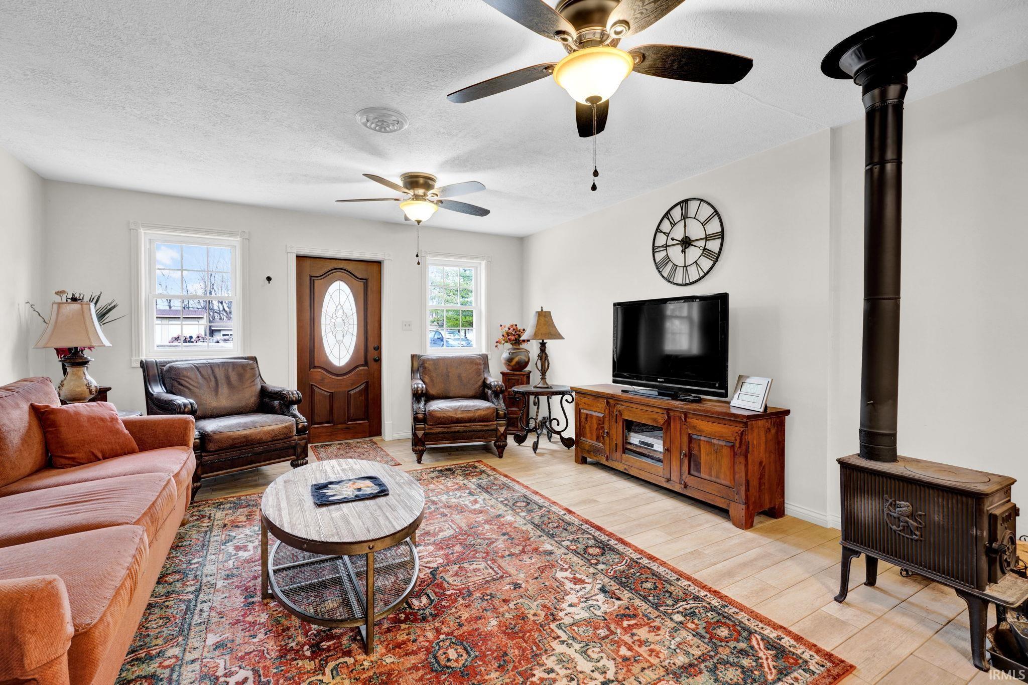 1880 Highway 60 Mitchell, IN 47446 - Photo 4 of 23